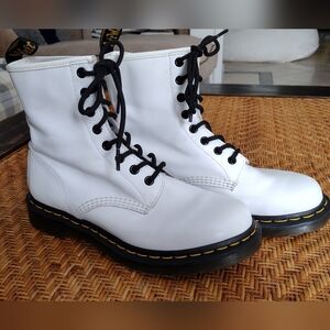 Dr. Martens Bouncing Soles 25057 White Smooth Leather Boots